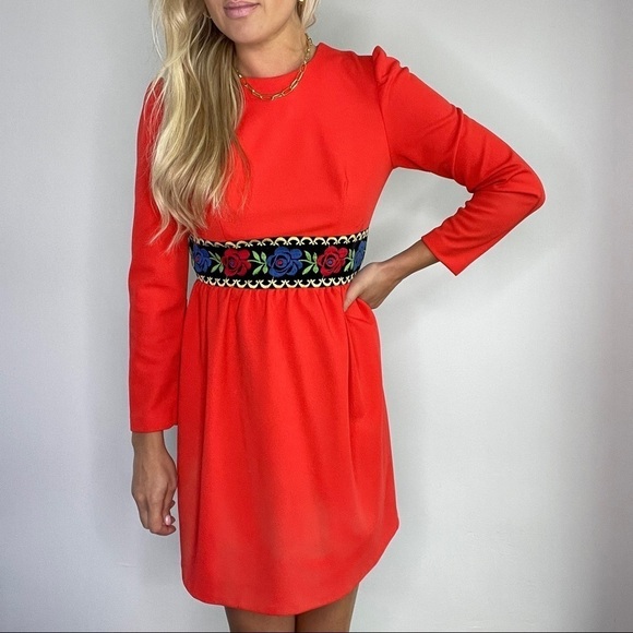 Vintage Red Embroidered Waist Long Sleeve Dress - Picture 14 of 14